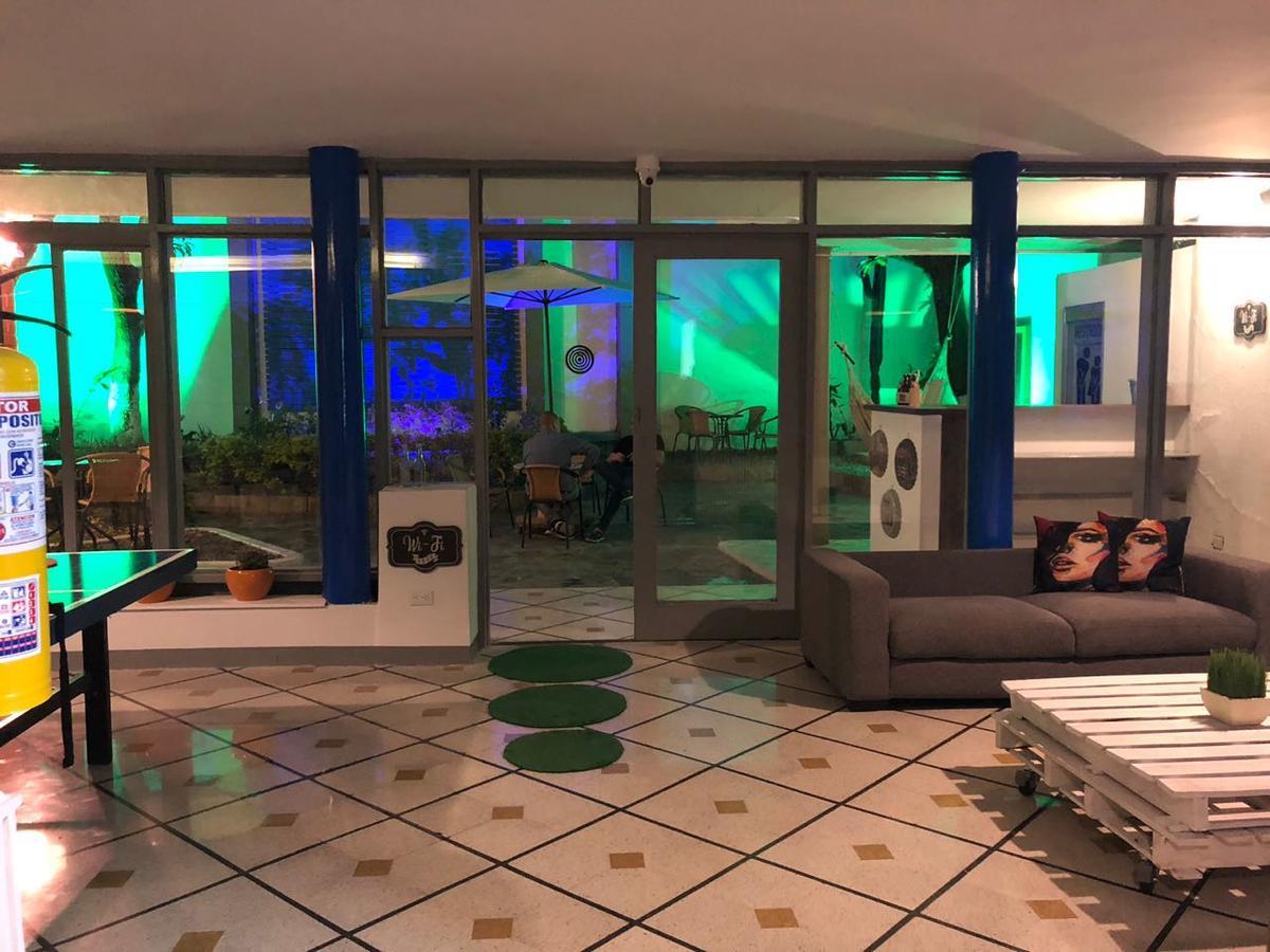 Backpackers Inn Медельин Экстерьер фото