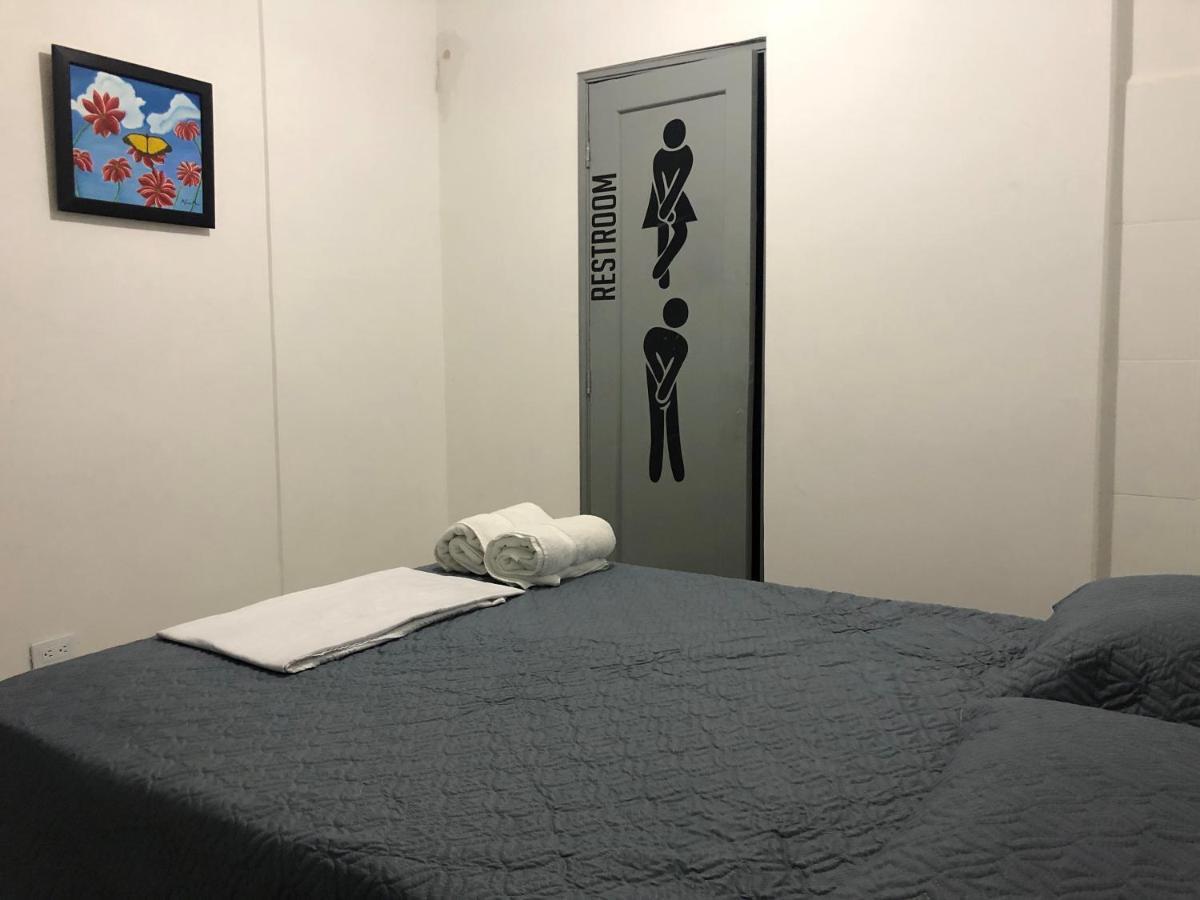 Backpackers Inn Медельин Экстерьер фото